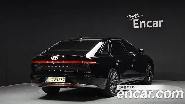 Hyundai Grandeur Grandeur (GN7) 2.5 Бензин 2WD — Фото автомобиля 2