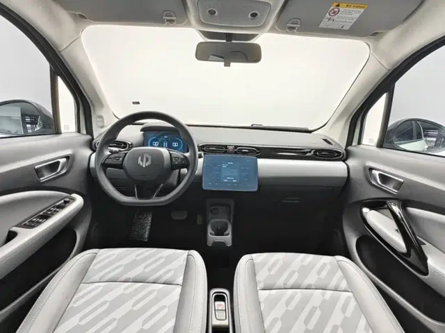 Leapmotor T03 — Фото автомобиля 4
