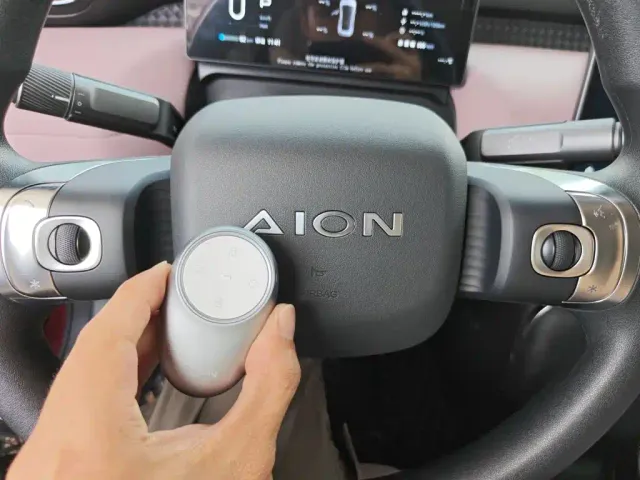GAC Aion UT — Фото автомобиля 9