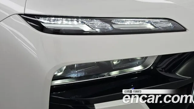 BMW 7-Series 7 серия (G70) 740i xDrive M Sport — Фото автомобиля 19