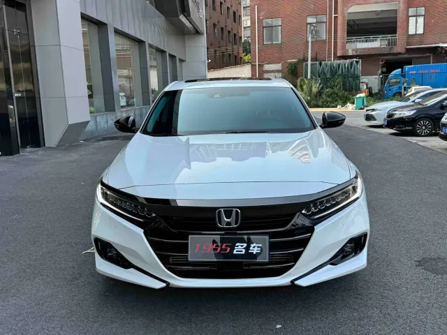 Honda Accord — Фото автомобиля 2