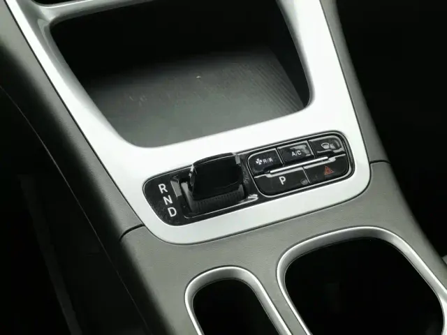 Geely Starry Wish — Фото автомобиля 13