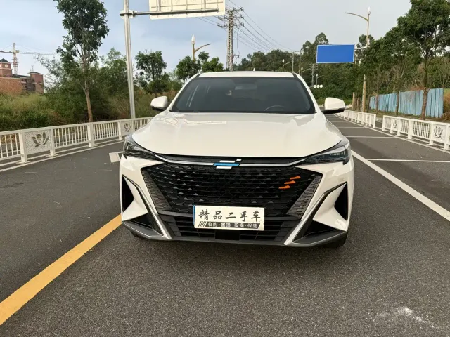 Changan X5 Plus — Фото автомобиля 2