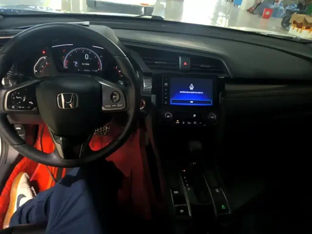 Honda Civic — Фото автомобиля 9