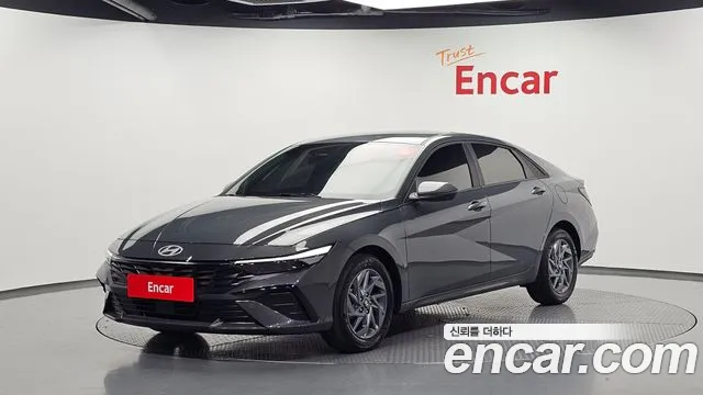 Фотография автомобиля — Hyundai Avante CN7