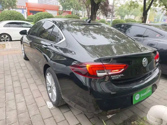 Buick Regal — Фото автомобиля 4
