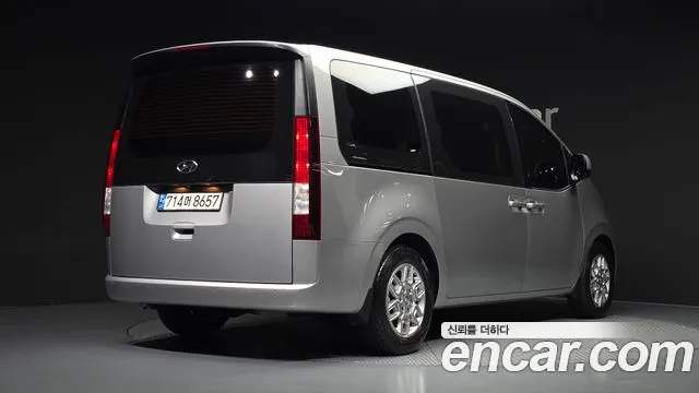 Hyundai Staria — Фото автомобиля 2