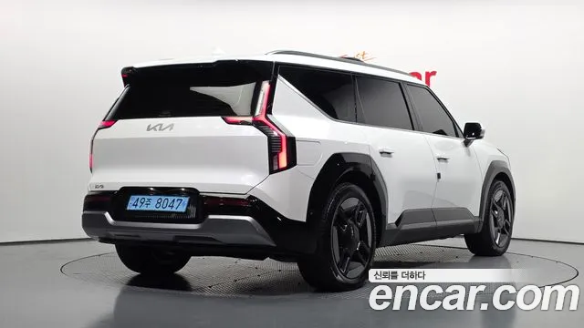 Kia EV9 — Фото автомобиля 2