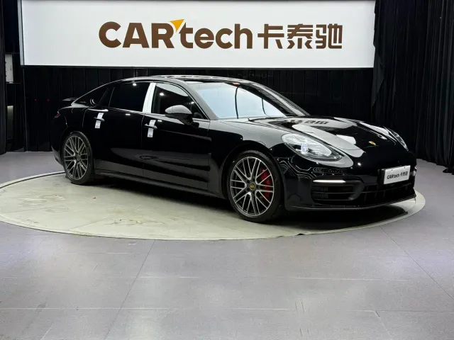 Porsche Panamera — Фото автомобиля 2