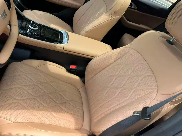 Geely Galaxy Galaxy A7 2025 EM-i — Фото автомобиля 24