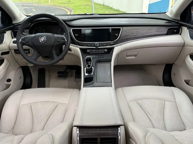 Buick LaCrosse — Фото автомобиля 12
