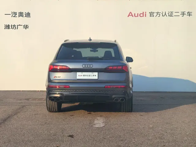 Audi SQ7 — Фото автомобиля 4