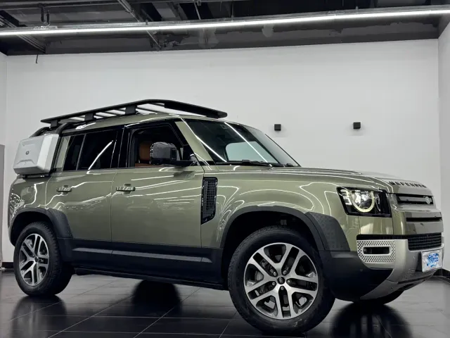 Land Rover Defender — Фото автомобиля 3