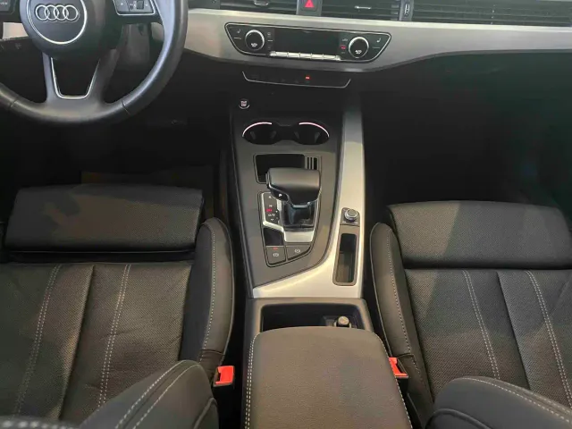 Audi A4L — Фото автомобиля 12