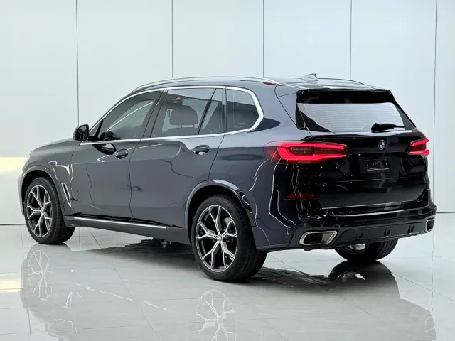 BMW X5 — Фото автомобиля 15