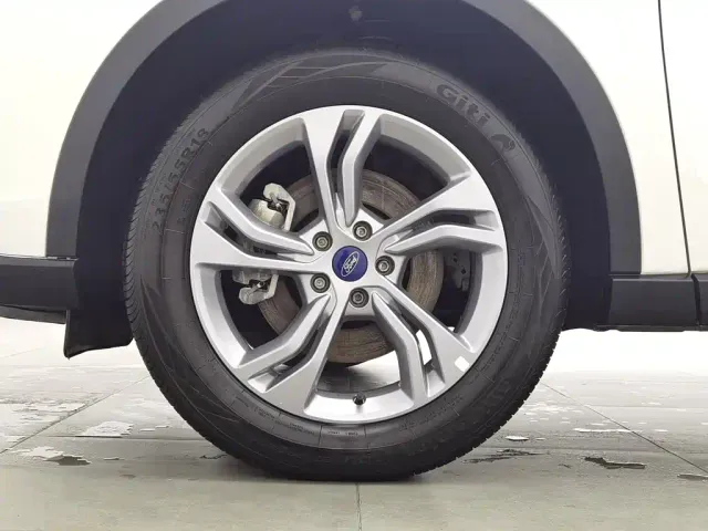 Ford Lingrui 2023 Model EcoBoost 170 Comfort Leading — Фото автомобиля 17