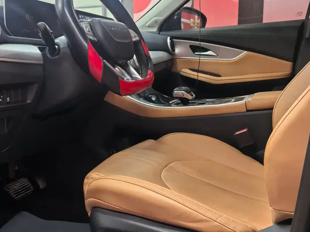 Forthing T5 Evo — Фото автомобиля 8