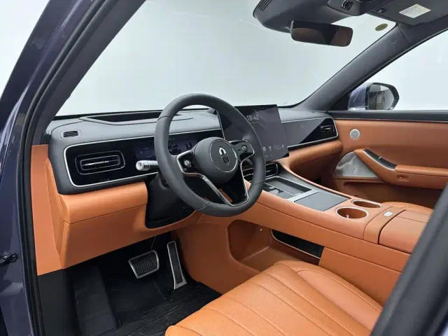 Aito M7 — Фото автомобиля 10