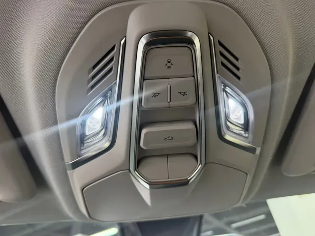 Wuling Jiachen — Фото автомобиля 14