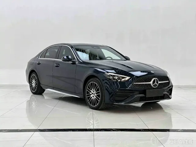 Mercedes-Benz C-Class — Фото автомобиля 3