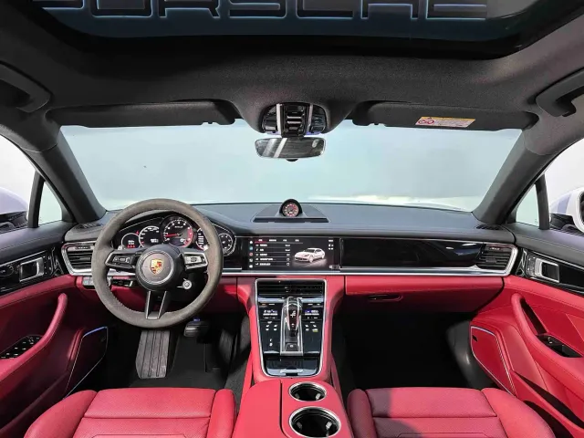 Porsche Panamera — Фото автомобиля 4