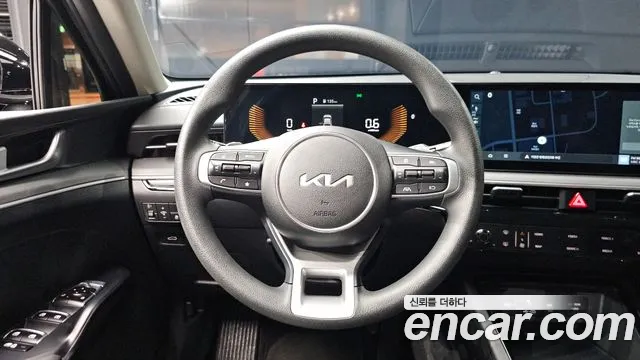 Kia K5 Generation 3 — Фото автомобиля 19