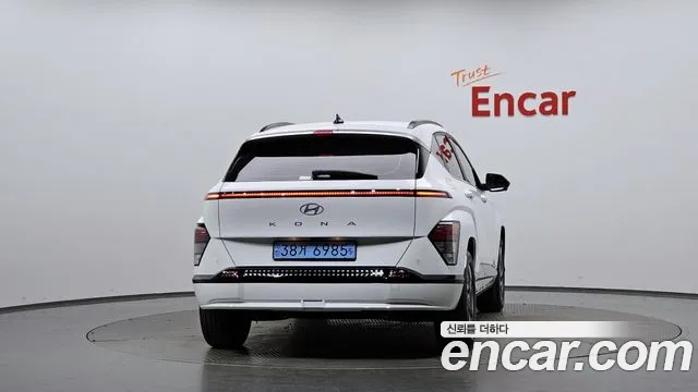 Hyundai Kona SX2 — Фото автомобиля 4