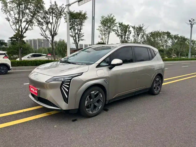GAC Aion Y — Фото автомобиля 2