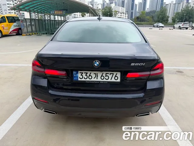 BMW 5 Series G30 — Фото автомобиля 5