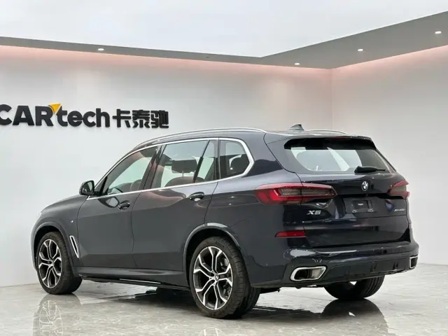 BMW X5 — Фото автомобиля 3