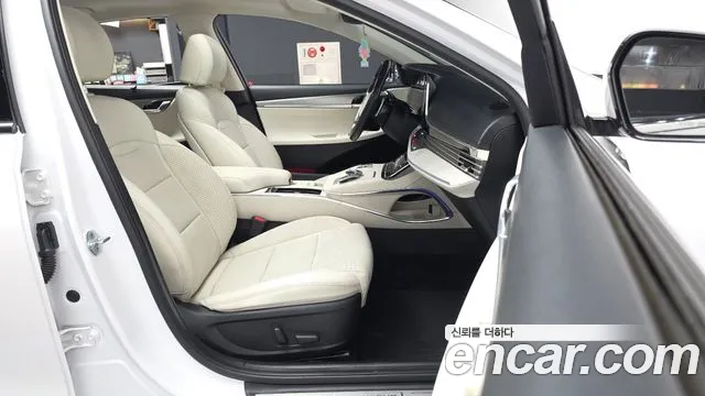 Hyundai Grandeur Новый Grandeur IG — Фото автомобиля 11
