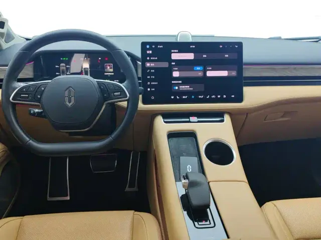 Aito M5 — Фото автомобиля 12