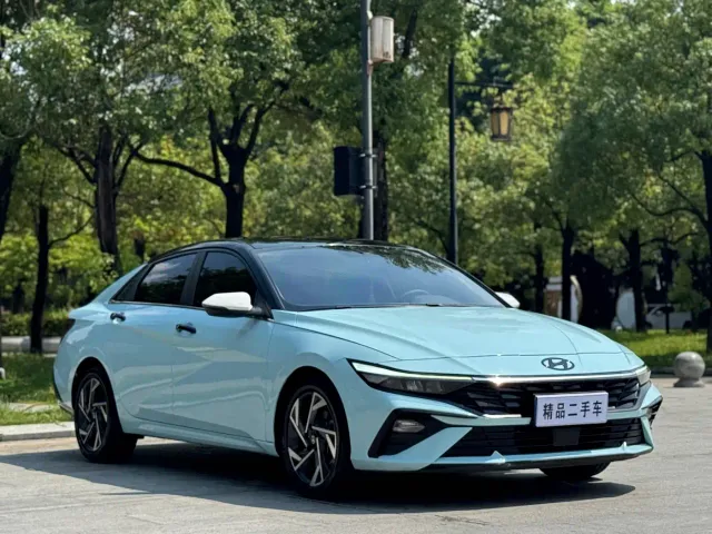 Hyundai Elantra — Фото автомобиля 3