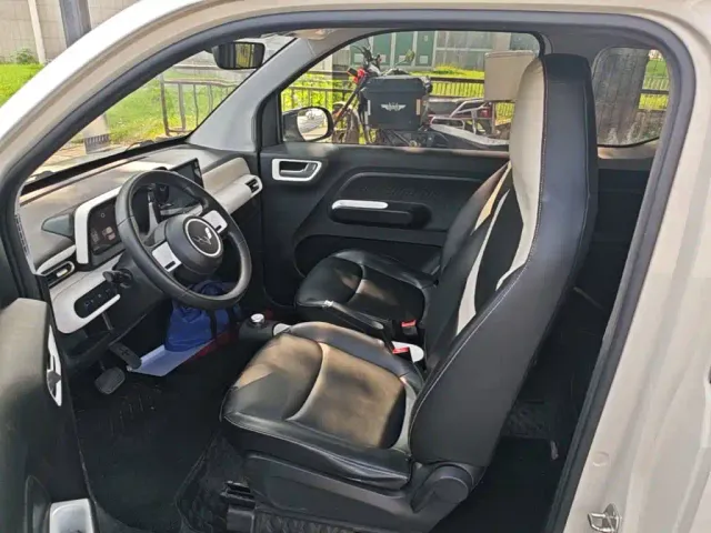 Wuling Hongguang Mini EV — Фото автомобиля 14