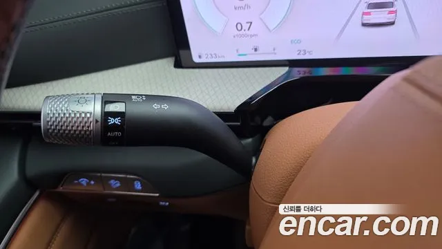 Genesis GV80 2.5T Бензин AWD — Фото автомобиля 28