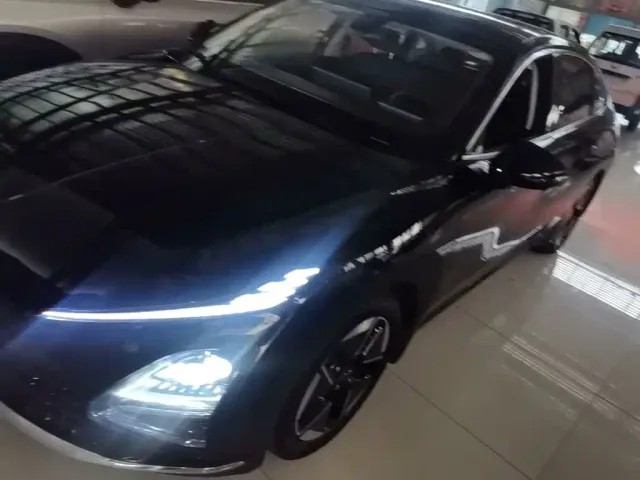 Wuling Starlight — Фото автомобиля 2