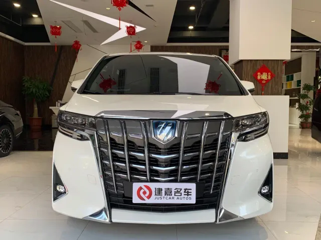 Toyota Alphard — Фото автомобиля 2