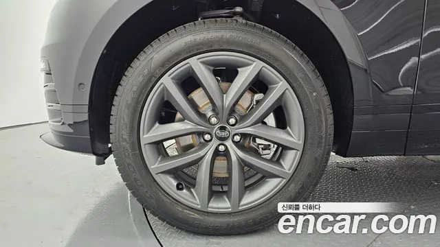 Land Rover Range Rover Velar Range Rover Velar 2.0 P250 Dynamic SE — Фото автомобиля 8