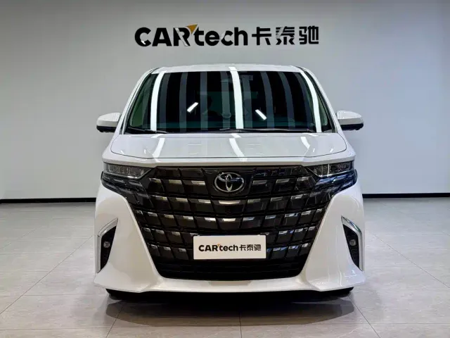 Toyota Alphard — Фото автомобиля 3