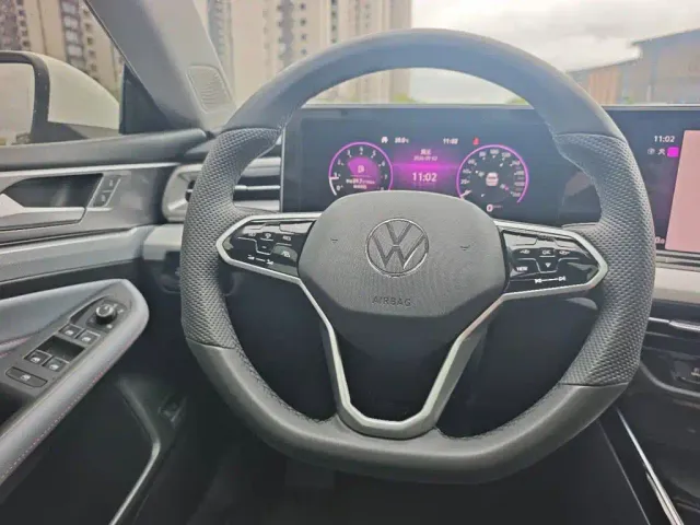 Volkswagen Lamando — Фото автомобиля 13