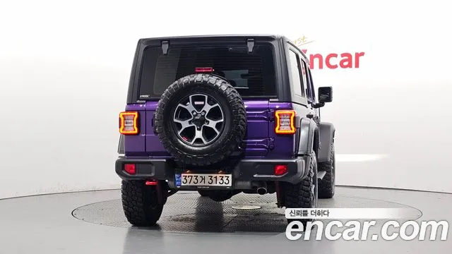 Jeep Wrangler — Фото автомобиля 4