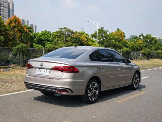 Volkswagen Bora — Фото автомобиля 10