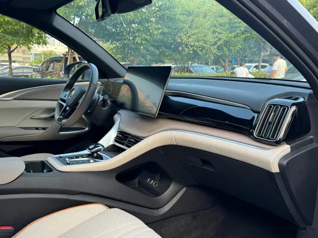 BYD Song Pro — Фото автомобиля 15