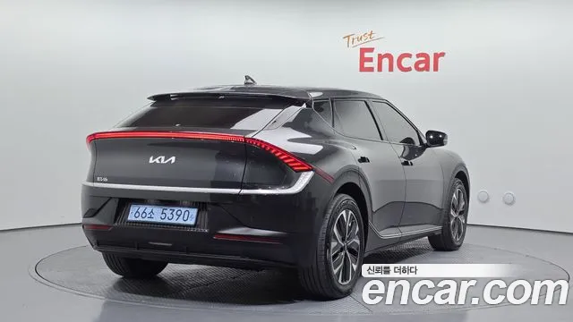 Kia EV6 — Фото автомобиля 2