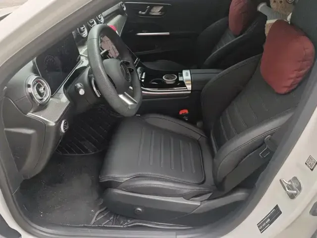 Mercedes-Benz Mercedes-Benz C-Class 2025 Facelift C 260 L Sport Edition — Фото автомобиля 9