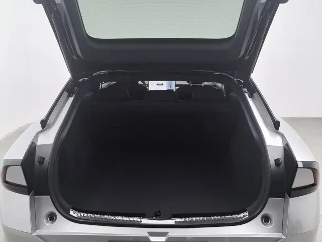 Xpeng P7+ — Фото автомобиля 16