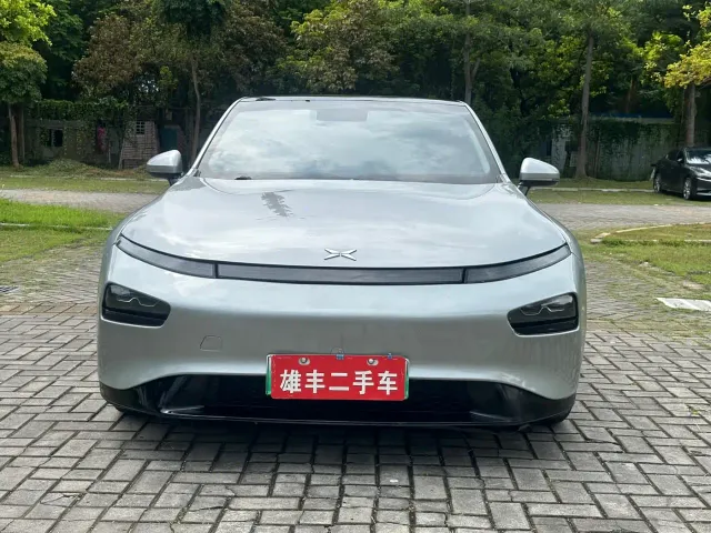 Xpeng P7 — Фото автомобиля 2