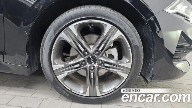 Kia K5 — Фото автомобиля 6