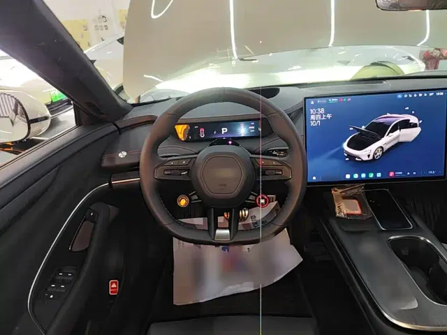Xiaomi SU7 — Фото автомобиля 10