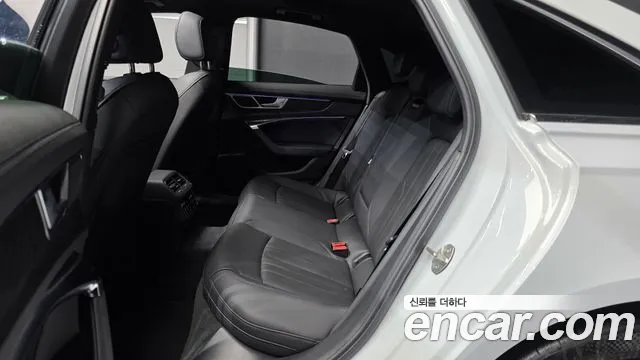 Audi A6 C8 — Фото автомобиля 12
